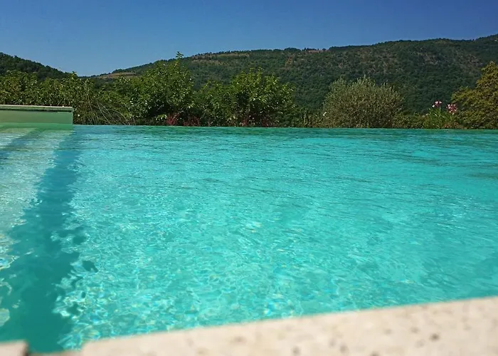 Le Clos Des Oeillades Gasthof